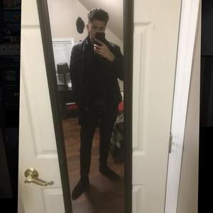 Meet your Posher, Jonathan